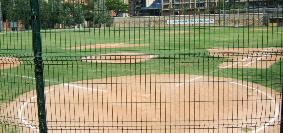 Campo de Sofbol-Béisbol (Tram VI)