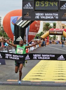 John Mwangangi, doble campeón del Medio Maratón Valencia Trinidad Alfonso