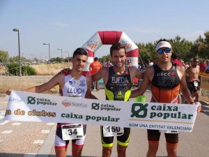 Podium masculino en Pinedo.