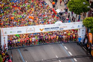 Una de las claves para el éxito deportivo y de participación del Medio Maratón Valencia Trinidad Alfonso ha sido la implicación y participación del público