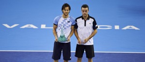 Joao Sousa se ha proclamado campeón del Valencia Open después de un igualado partido con Roberto Bautista