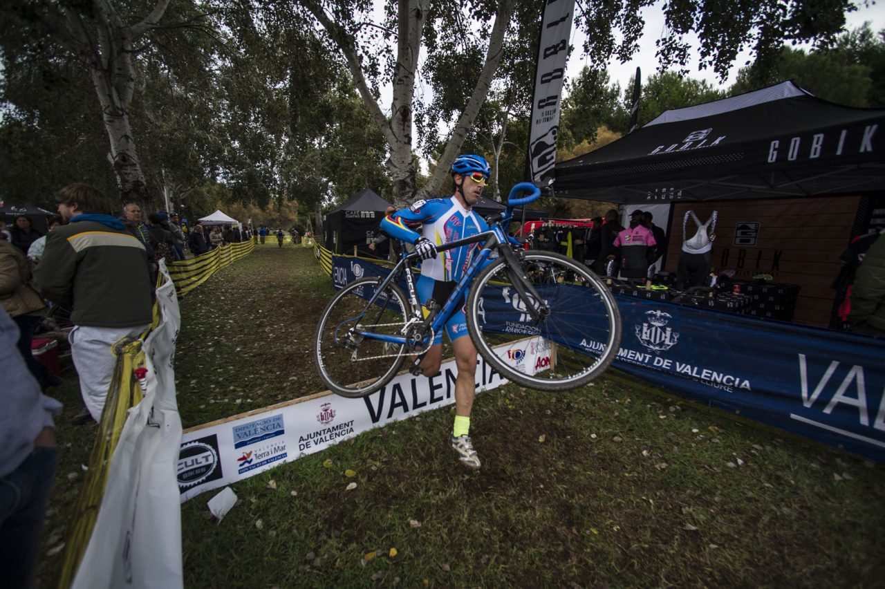 Valencia acoge el Campeonato de España de CicloCross con más de 900 participantes