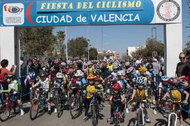 El futuro del ciclismo autonómico en el XIII Trofeo FDM de Valencia Escuelas de Ciclismo y Féminas