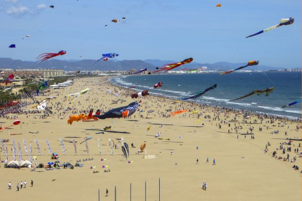 El cielo de Valencia se llenará de colores con el  XX Festival Internacional del Viento 