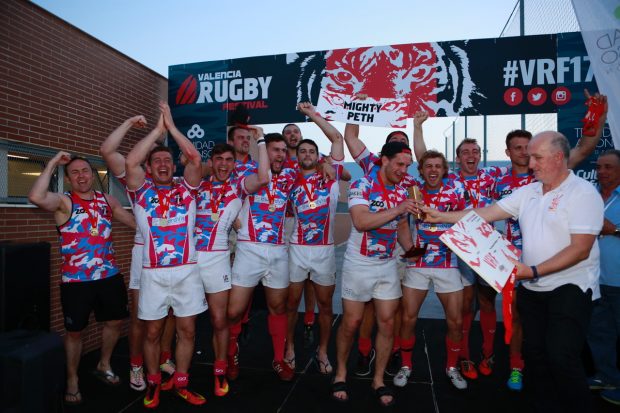 El Valencia Rugby Festival llenó de Rugby el Polideportivo Quatre Carreres