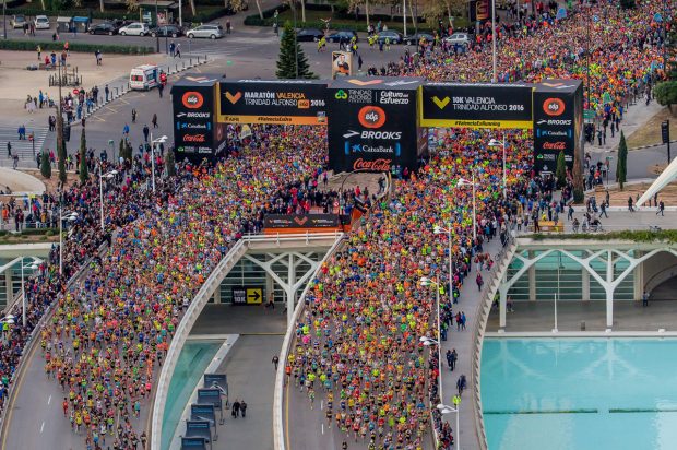 La “Fiesta del Maratón” involucra a toda la ciudad