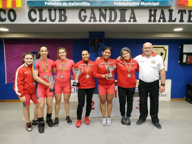 El Club de Féminas de Halterofilia.