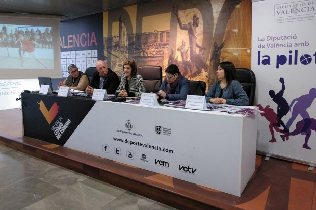 «Estas jornadas son una manera de dar visibilidad a las mujeres pilotaris y a nuestro deporte más autóctono», ha señalado Maite Girau.