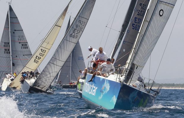 Les embarcacions donaran el millor de si mateixes durant les tres jornades de competició, per a portar-se a casa el preuat Trofeu d'SM La Reina, que corona al vencedor absolut de la regata.