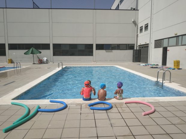 Durante un curso de natación para los más pequeños. 