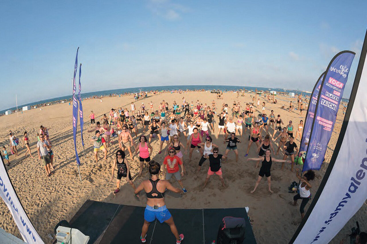 Les persones interessades podran practicar ioga, taitxí, pilates, fitness llatí, gap o cross training en sessions d'una hora de duració impartides per professionals