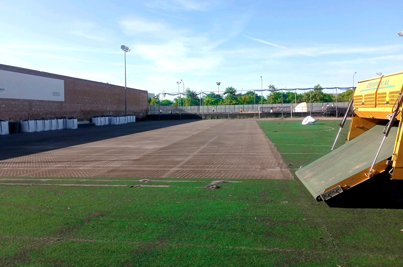 Benimaclet, Quatre Carreres, Doctor Lluch i Verge del Carme-Beteró estrenen gespa artificial en les seues pistes de pàdel i futbol 8