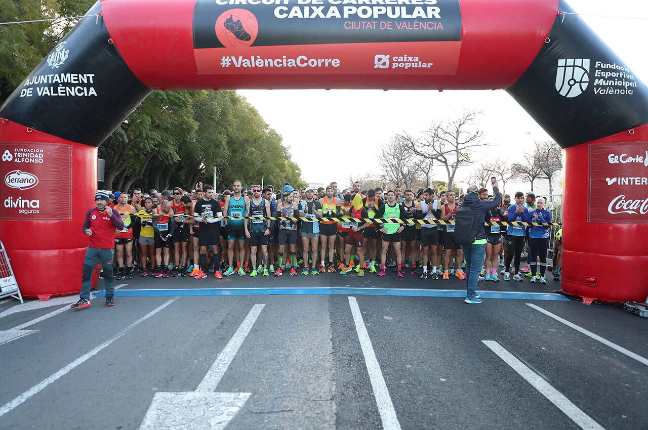 El 18º Circuito de Carreras Caixa Popular Ciutat de València llena las calles en su primera prueba de 2023