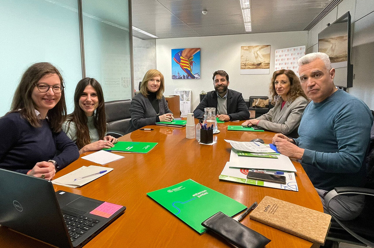 El deporte y los hábitos de vida saludables llegan a los barrios de la manos de los patios de los centros escolares municipales