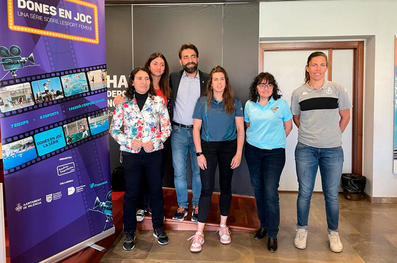 El documental 'Dones en Joc' visibilizará a través de siete capítulos el trabajo de los clubes femeninos de València