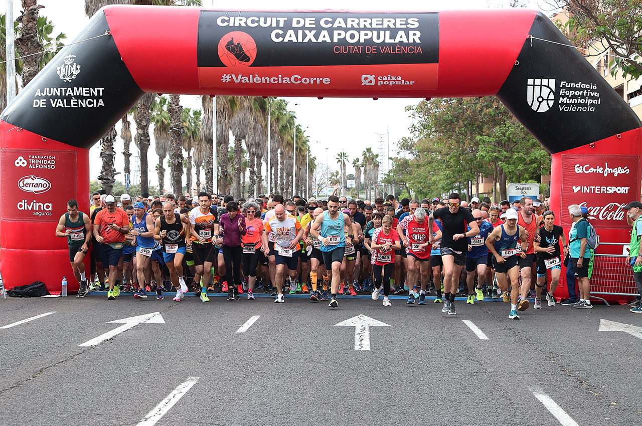 La IV Volta a Peu per la Discapacitat reuneix a prop de 4.000 participants en la carrera més inclusiva del Circuit de Carreres Caixa Popular