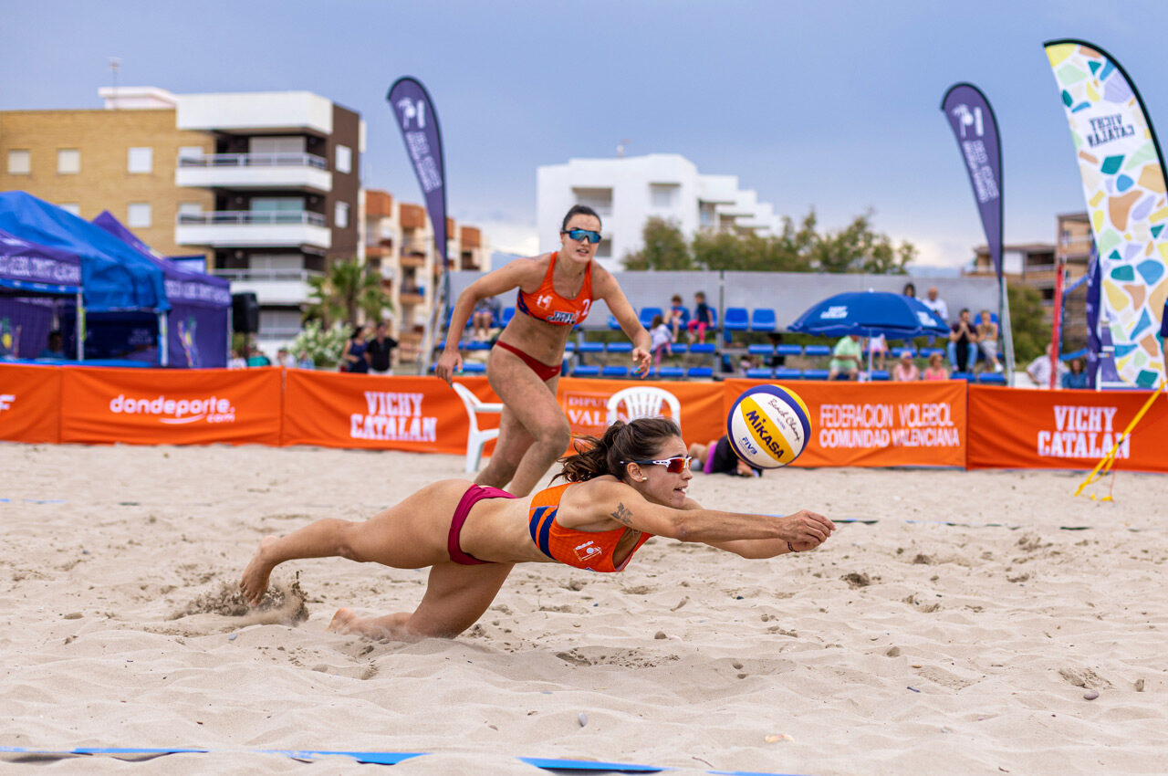 Cerca de 500 jugadores y jugadoras se darán cita este fin semana en las instalaciones municipales de vóley playa de la Malvarrosa