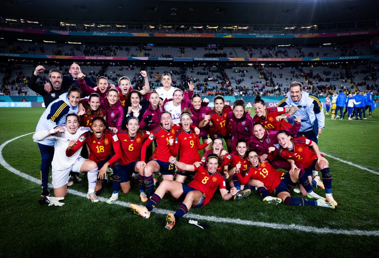 El Pabellón Municipal de la Fuente de San Luis abre sus puertas para vivir la gran fiesta del fútbol femenino