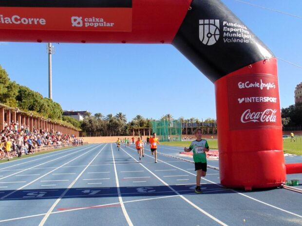 El cros escolar de atletismo abre la temporada de los Juegos Deportivos Municipales de Valencia