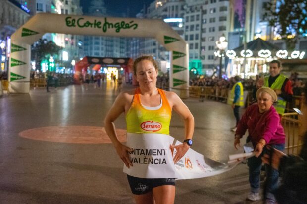 Noelia Juan Pastor fue la primera en cruzar la línea de meta con un tiempo de 17 minutos y 9 segundos, récord de la prueba.