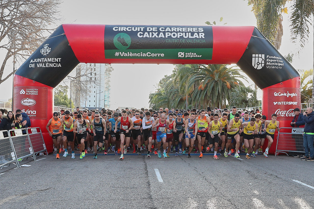 La 9ª Carrera Never Stop Running “Nunca te rindas” reúne a más de 5.500 runners en el distrito de Camins Grau