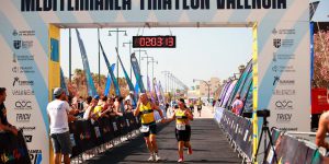 La Malva-rosa reuneix més de 1500 esportistes a la Mediterrània Triatló