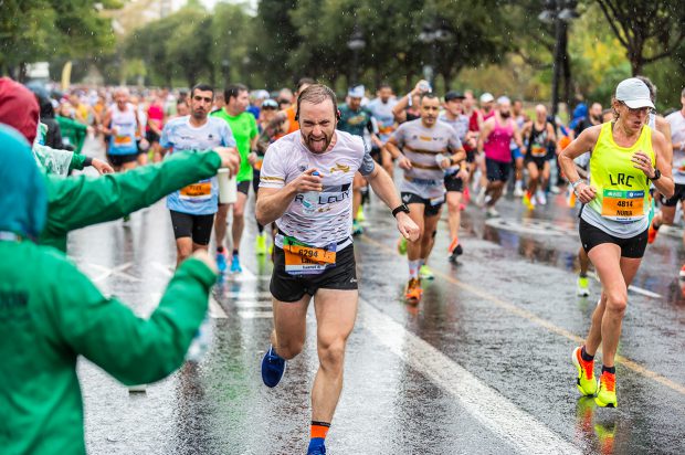 El domingo 26 de octubre, desde las 8:25 h, más de 20.000 corredores recorrerán las calles de la Ciudad del Running