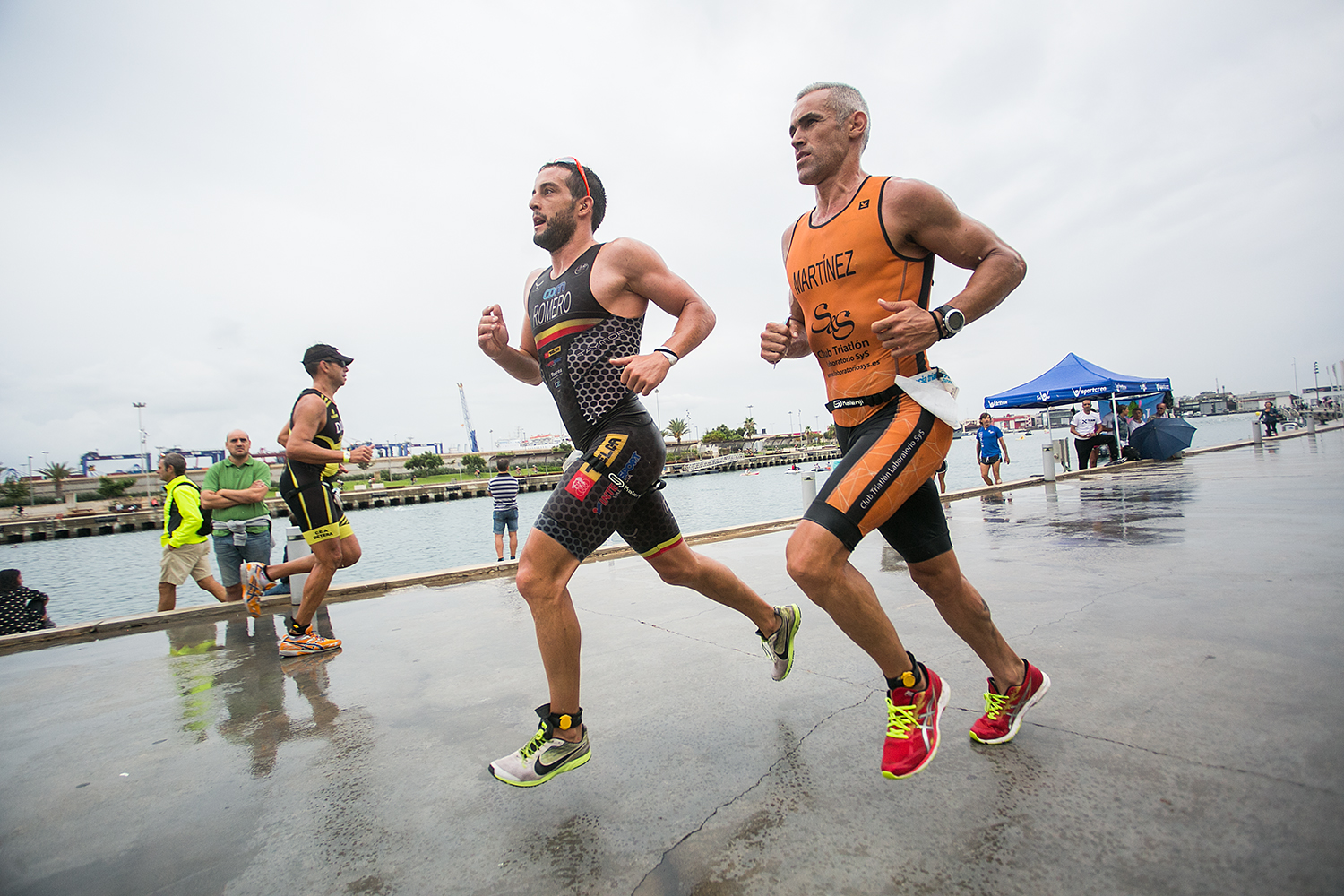 Valencia Triatlón corona a Alberto Romero y Miriam Muñoz como campeones